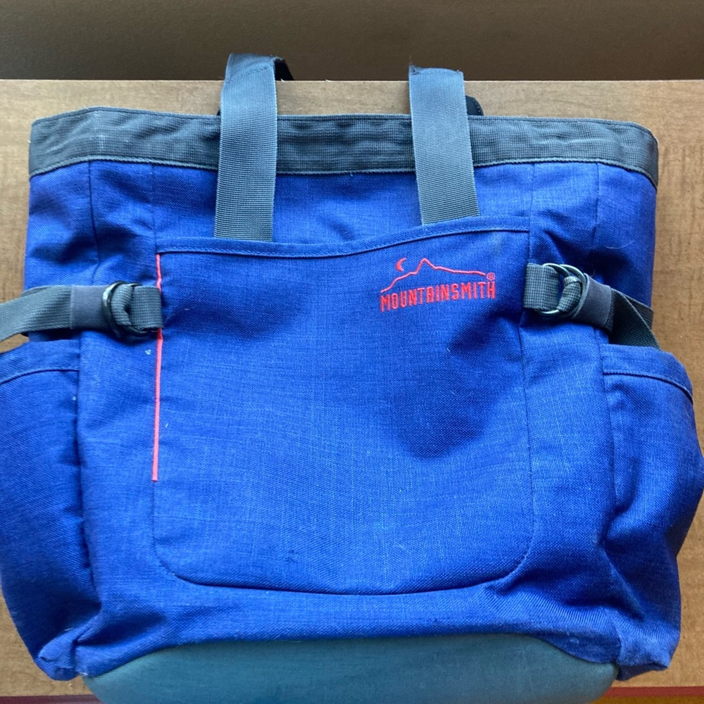 Mountainsmith Tote. So Many Handy Features! In Great Condition!